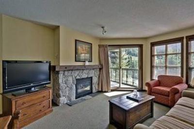 фото отеля Coast Blackcomb Suites at Whistler