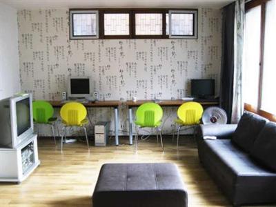 фото отеля Seoul Walker Guesthouse