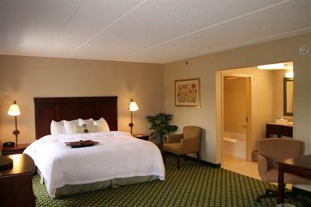 фото отеля Hampton Inn & Suites Berkshires