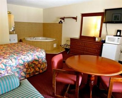 фото отеля Whispering Pines Motel White Stone
