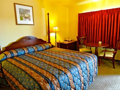 фото отеля Whispering Pines Motel White Stone
