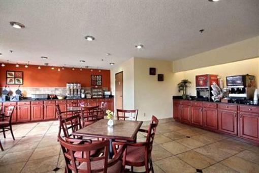 фото отеля BEST WESTERN Canal Winchester Inn