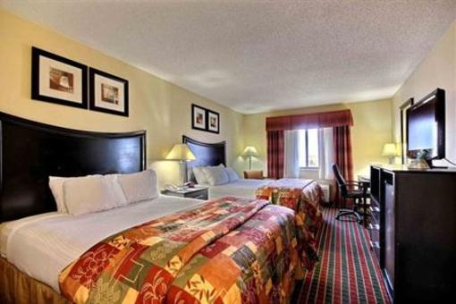 фото отеля BEST WESTERN Canal Winchester Inn