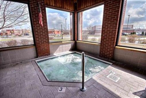 фото отеля BEST WESTERN Canal Winchester Inn