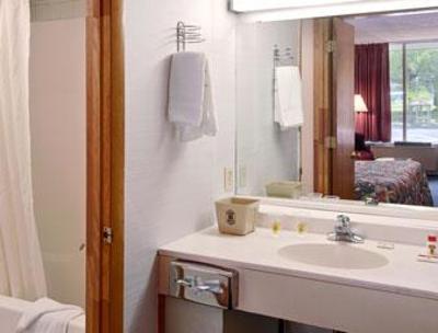 фото отеля Super 8 Motel Black Mountain