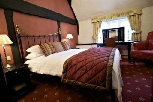 фото отеля The Bull Inn Sonning