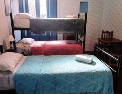 фото отеля Ayres Porteños Hostel Buenos Aires