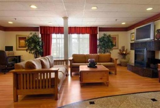 фото отеля Lancaster Red Roof Inn
