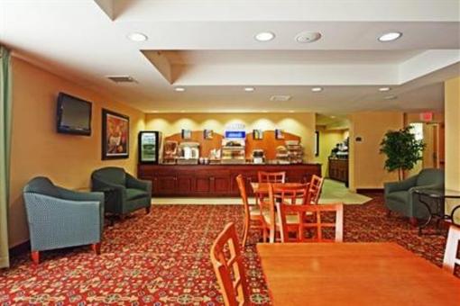 фото отеля Holiday Inn Express Lawrence Andover