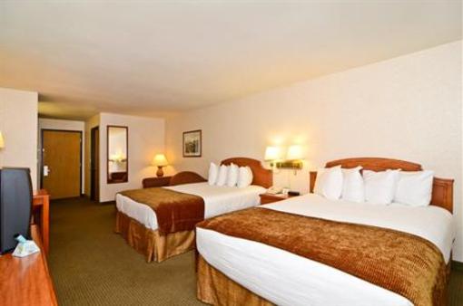 фото отеля Best Western Oak Meadows Inn