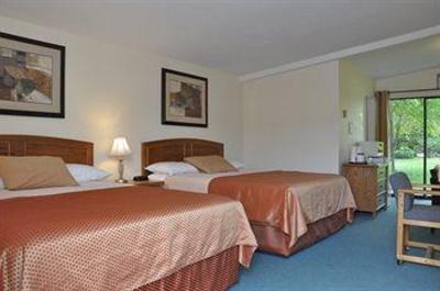 фото отеля Summerland Motel