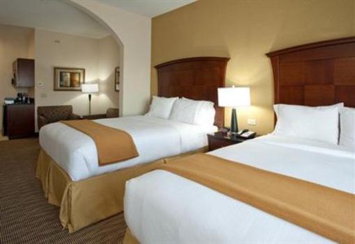 фото отеля Holiday Inn Express Hotel & Suites Buda