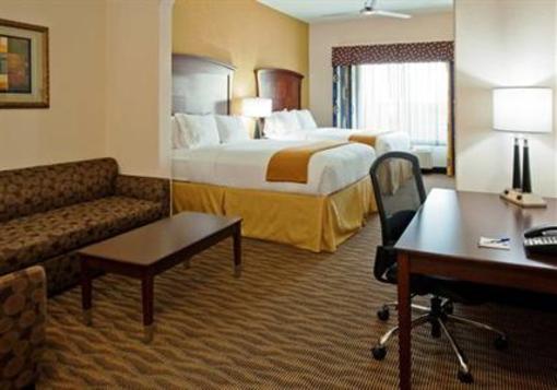 фото отеля Holiday Inn Express Hotel & Suites Buda