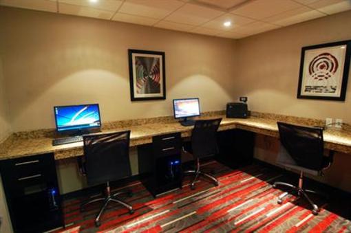 фото отеля Holiday Inn Express Hotel & Suites Bonnyville