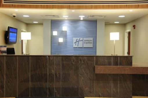 фото отеля Holiday Inn Express Hotel & Suites Bonnyville