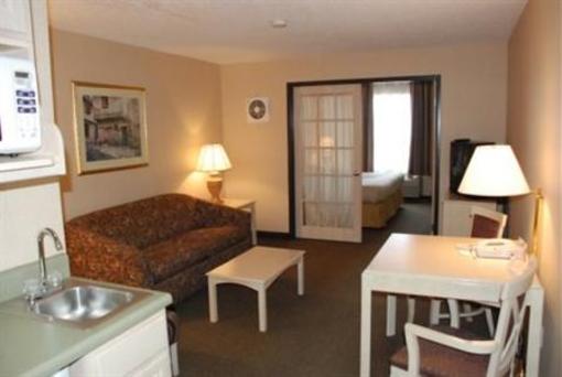 фото отеля Holiday Inn Express Hotel & Suites Bloomington Normal