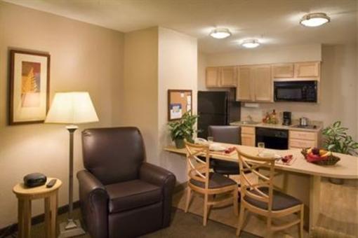 фото отеля Candlewood Suites Airport Omaha