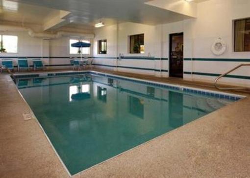 фото отеля Comfort Inn And Suites Streetsboro