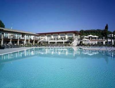 фото отеля Ramada Lake Garda