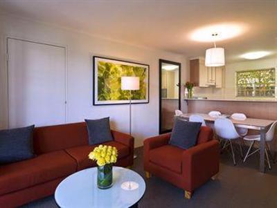 фото отеля Medina Classic Hotel Canberra