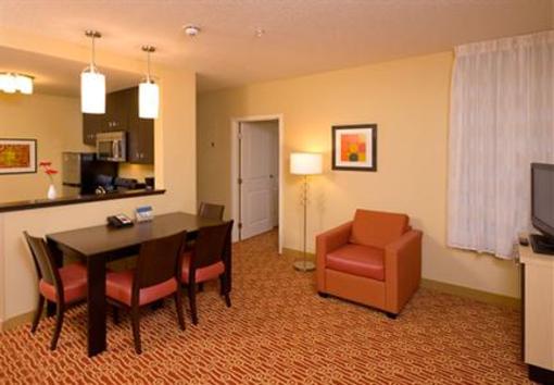 фото отеля TownePlace Suites Omaha West