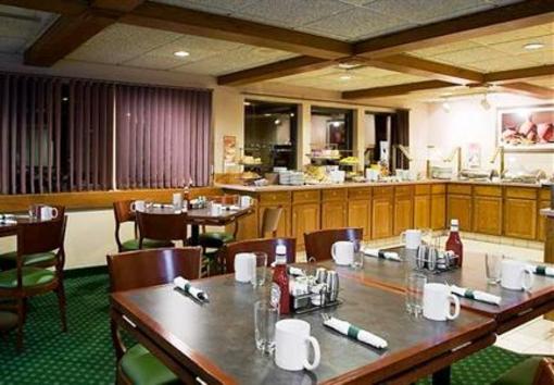 фото отеля Courtyard by Marriott Benton Harbor