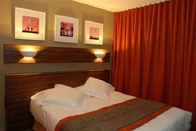 фото отеля Hotel Nuit De Retz Port-Saint-Pere