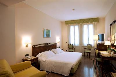 фото отеля Hotel Continental Genova