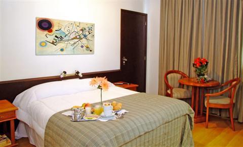 фото отеля Tulip Inn Centro Historico Porto Alegre