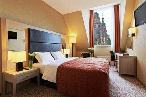 фото отеля New Peterhof Hotel
