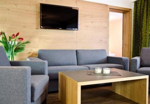 фото отеля Hotel Garni Alpenland