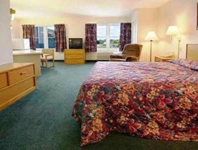 фото отеля Super 8 Motel Brooklyn (Michigan)