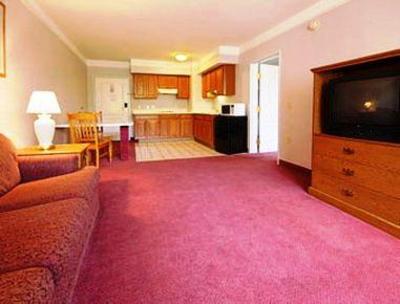 фото отеля Super 8 Motel Brooklyn (Michigan)