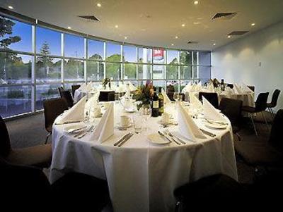 фото отеля Hotel Ibis Glen Waverley Melbourne