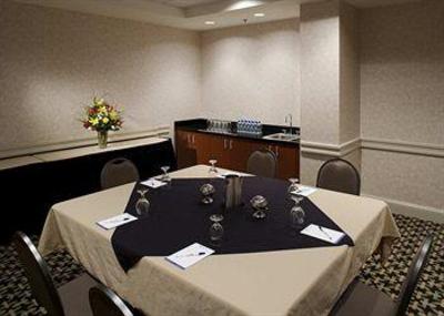 фото отеля Hilton Garden Inn Denver Downtown