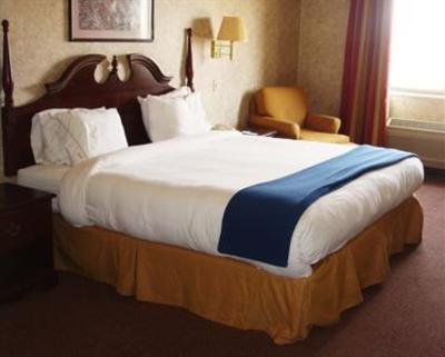 фото отеля Garden Inn - New Castle