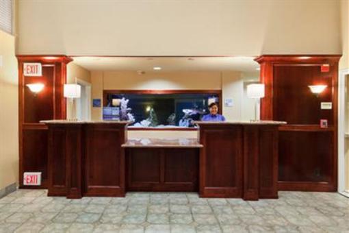 фото отеля Holiday Inn Express Hotel & Suites Watsonville