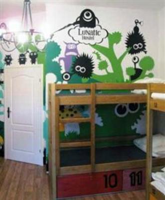 фото отеля Lunatic Hostel