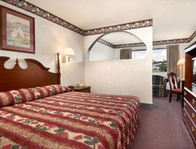 фото отеля Days Inn & Suites Warsaw