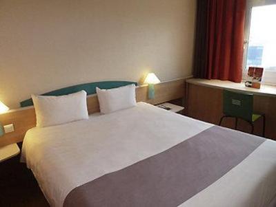 фото отеля Ibis Saint Malo La Madeleine Hotel