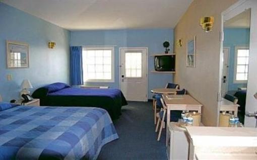 фото отеля West Bank Inn Celina