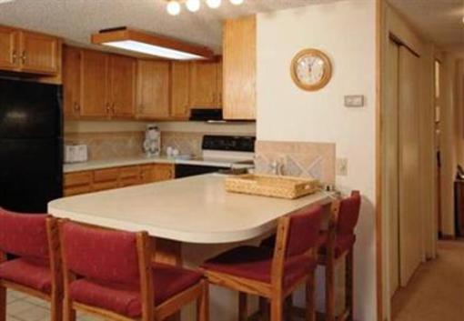 фото отеля Ski Trail Condominiums Steamboat Springs