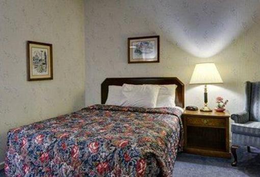фото отеля Econo Lodge & Suites Grand Rapids