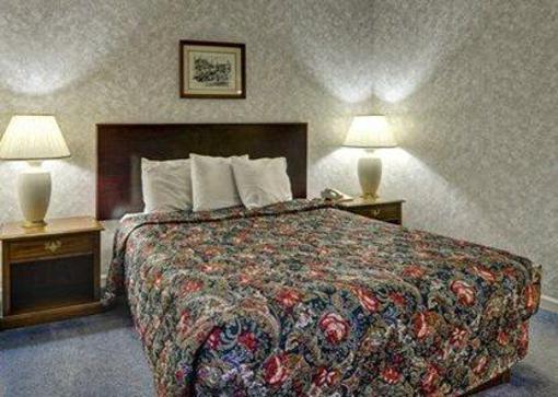 фото отеля Econo Lodge & Suites Grand Rapids