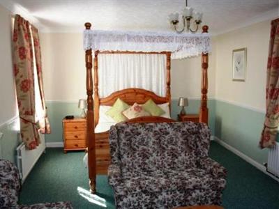 фото отеля The Devon Court Hotel