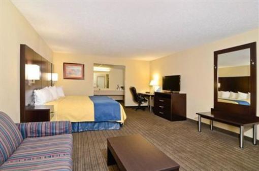 фото отеля BEST WESTERN Inn of Old Vincennes