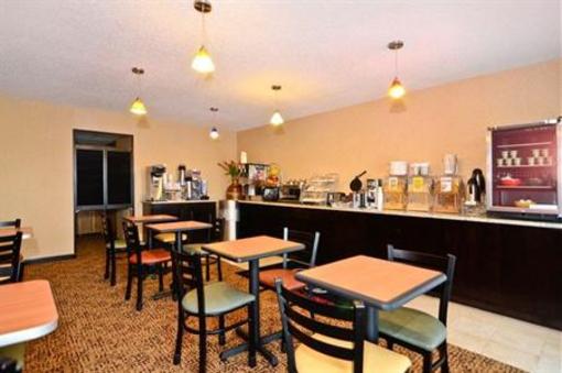 фото отеля BEST WESTERN Inn of Old Vincennes