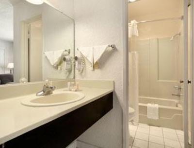 фото отеля Howard Johnson Los Angeles