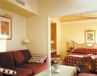 фото отеля Abotel Renoir Montparnasse