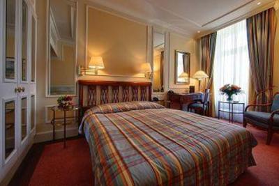 фото отеля Hotel Schweizerhof Zurich